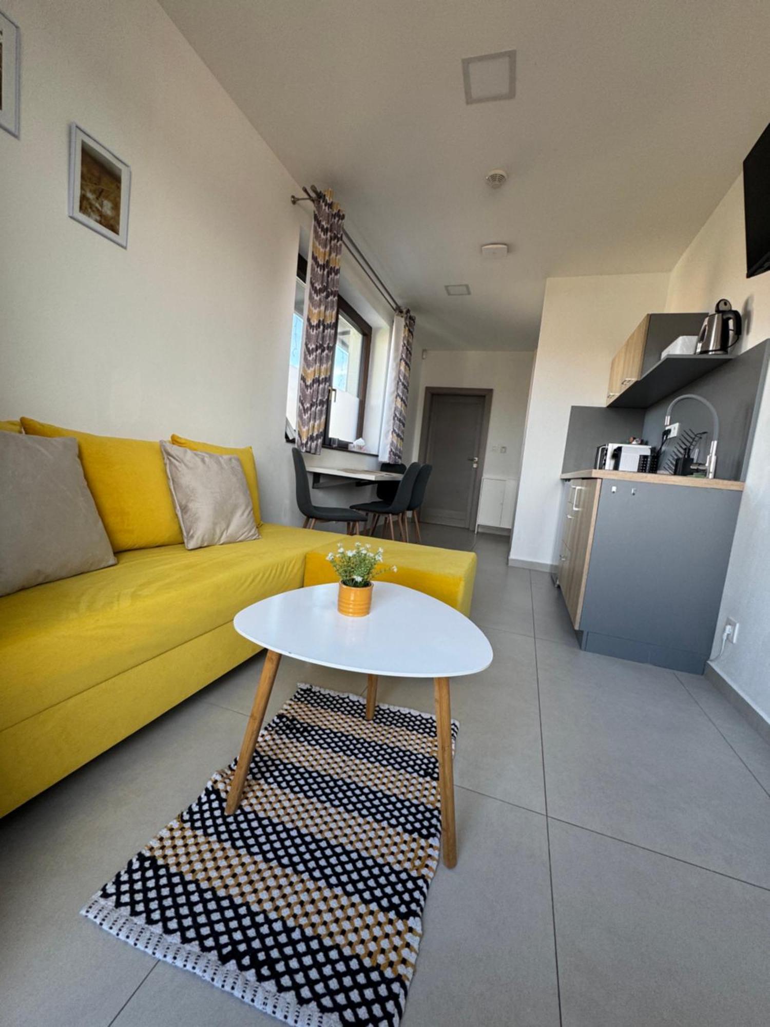 Apartmány TAMKA Vrbov Exterior foto